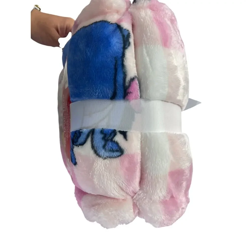 Disney Winnie the Pooh Eeyore Piglet Silk Touch Throw Blanket 60 x 70 Pink Heart